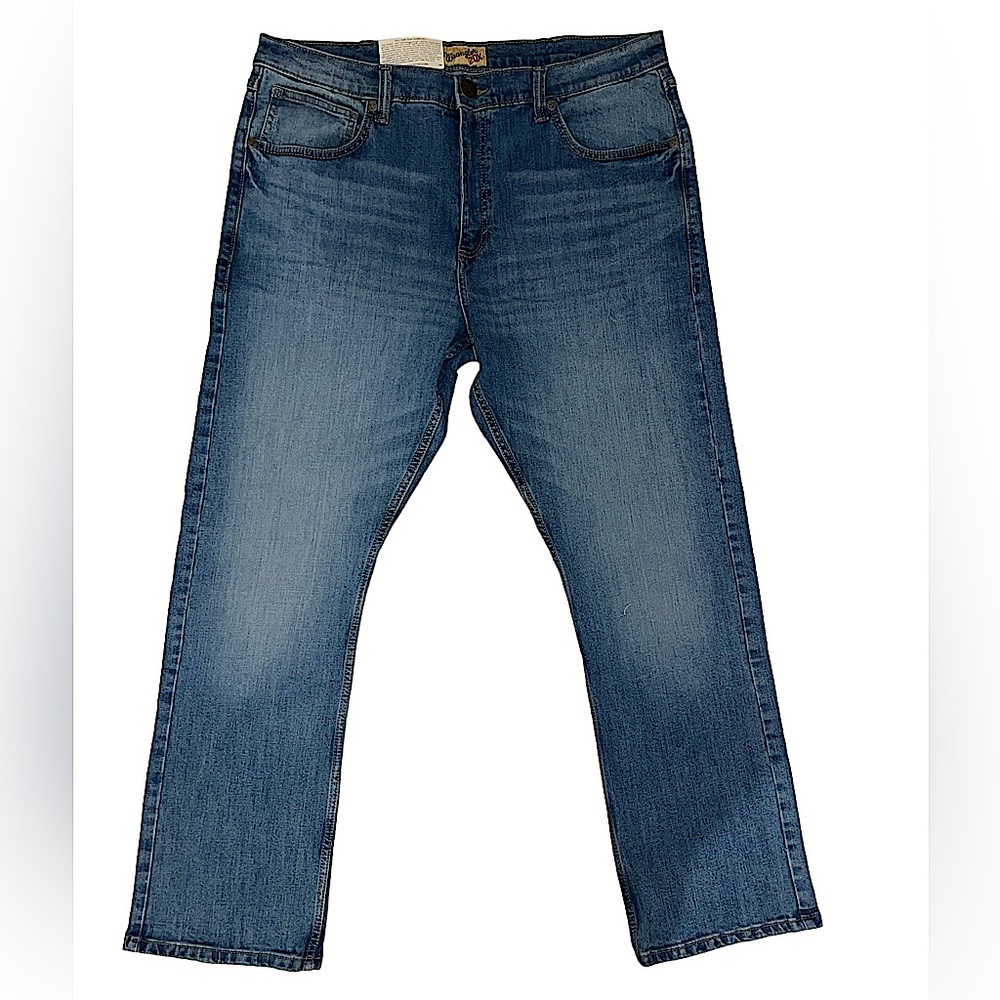 Wrangler’s Cavender’s Blue jeans size 38x32